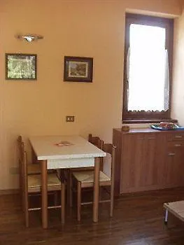 Monterosso בית חווה ורבאניה